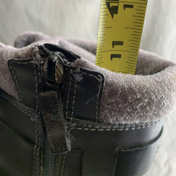Merrell Leather Waterproof Winter Boots - Picture 2 of 16